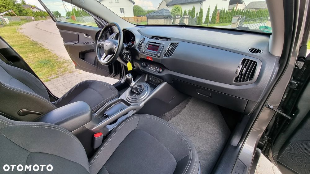 Kia Sportage 2.0 CRDI 4WD Spirit - 9
