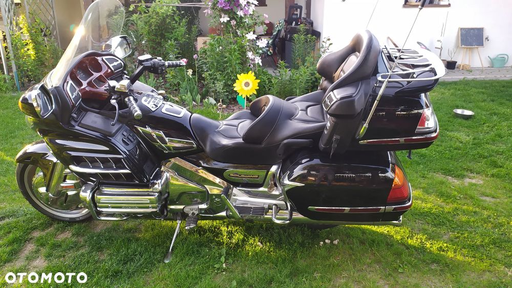 Honda GL - 10