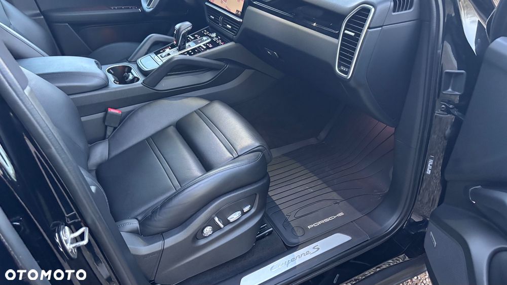 Porsche Cayenne S Platinum Edition - 29