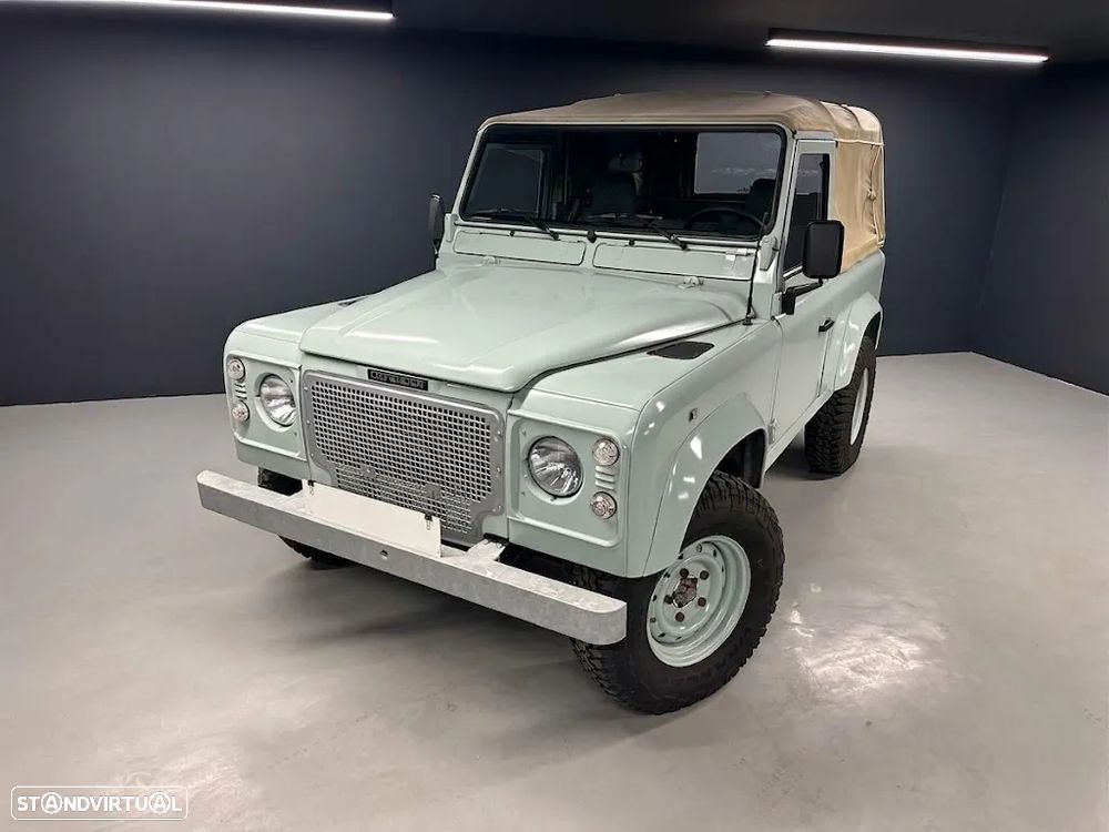 Land Rover Defender 90 2.5 Td5 Soft Top - 13