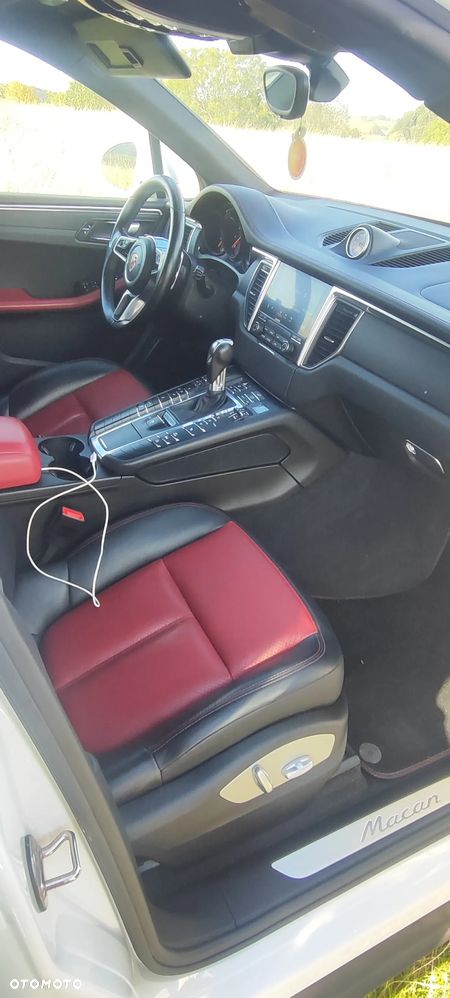 Porsche Macan Standard - 12