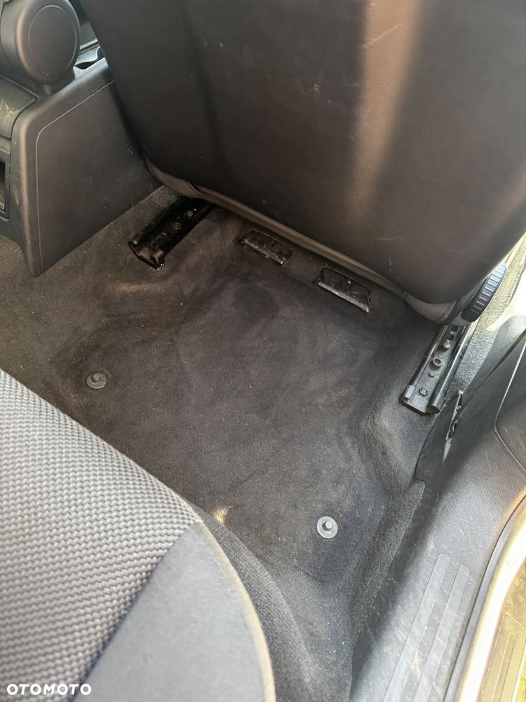 Audi A3 2.0 TDI DPF Ambiente - 30