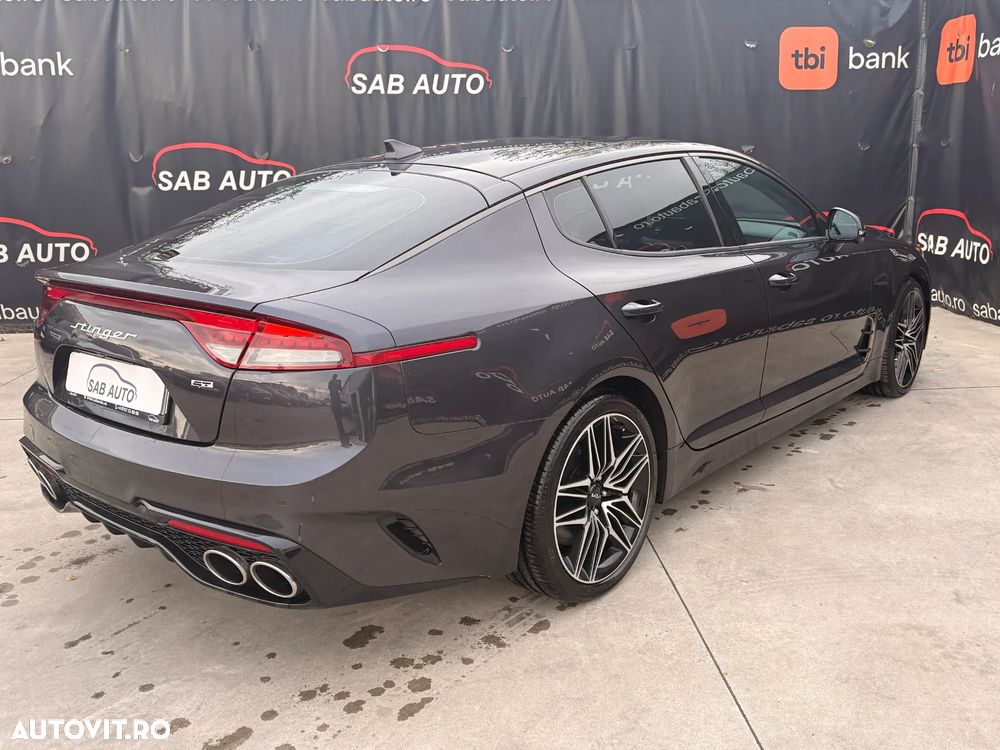 Kia Stinger 3.3 T-GDI 8AT AWD GT - 5