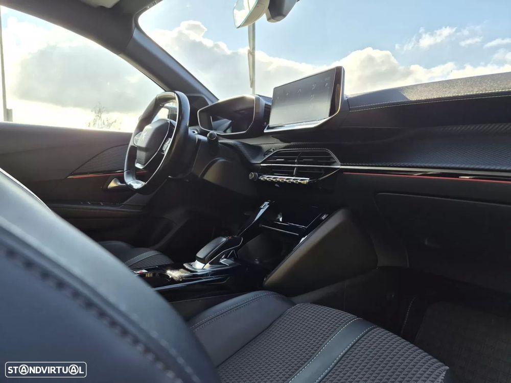 Peugeot e-208 50 kWh GT - 14