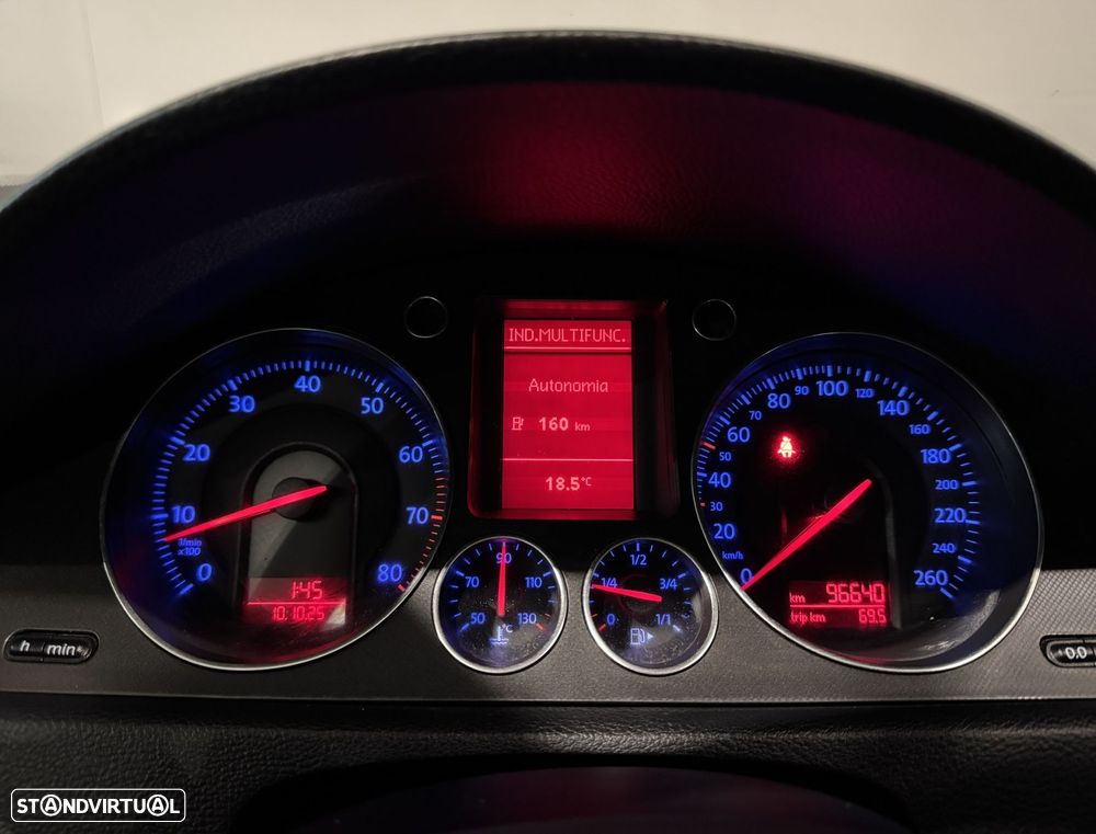 VW Passat Variant 1.6 FSi Trendline - 23