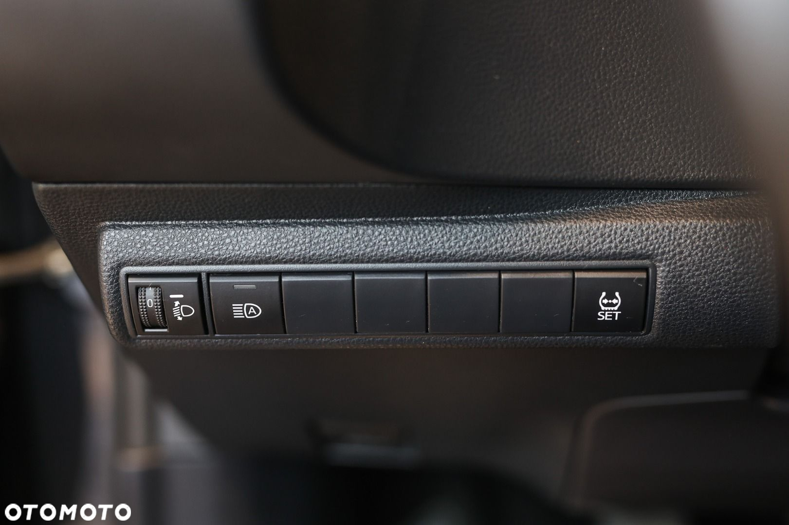 Toyota Corolla - 11