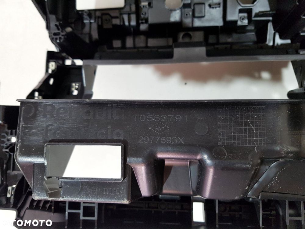 DACIA DUSTER III 3 BIGSTER KONSOLA KOKPIT DESKA ROZDZIELCZA 681034137R ORYG - 12