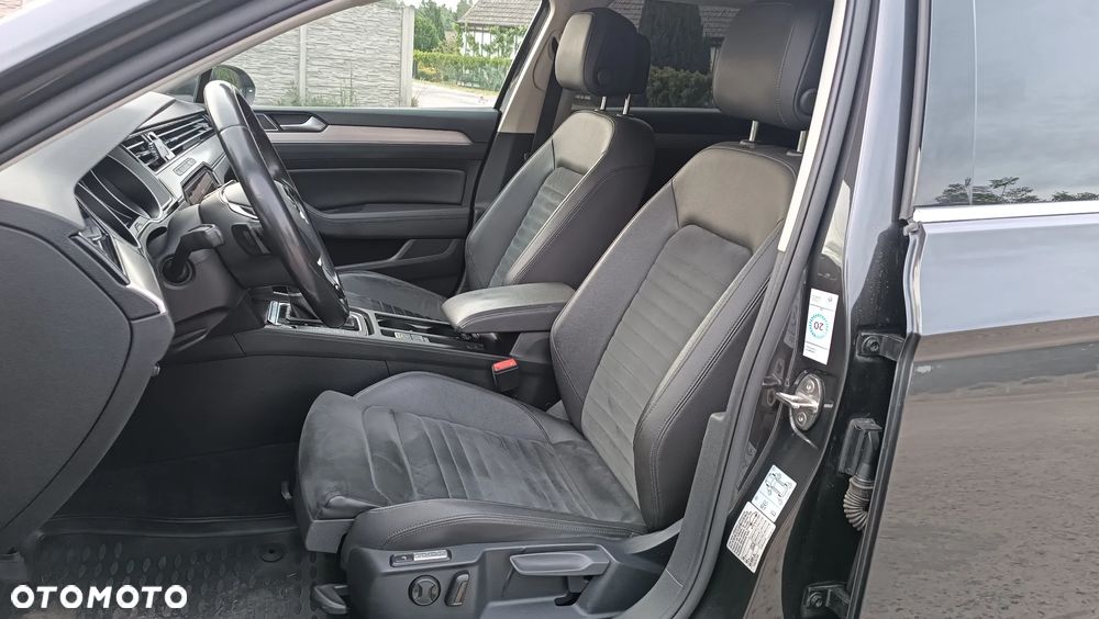Volkswagen Passat 2.0 TDI SCR DSG Highline - 13