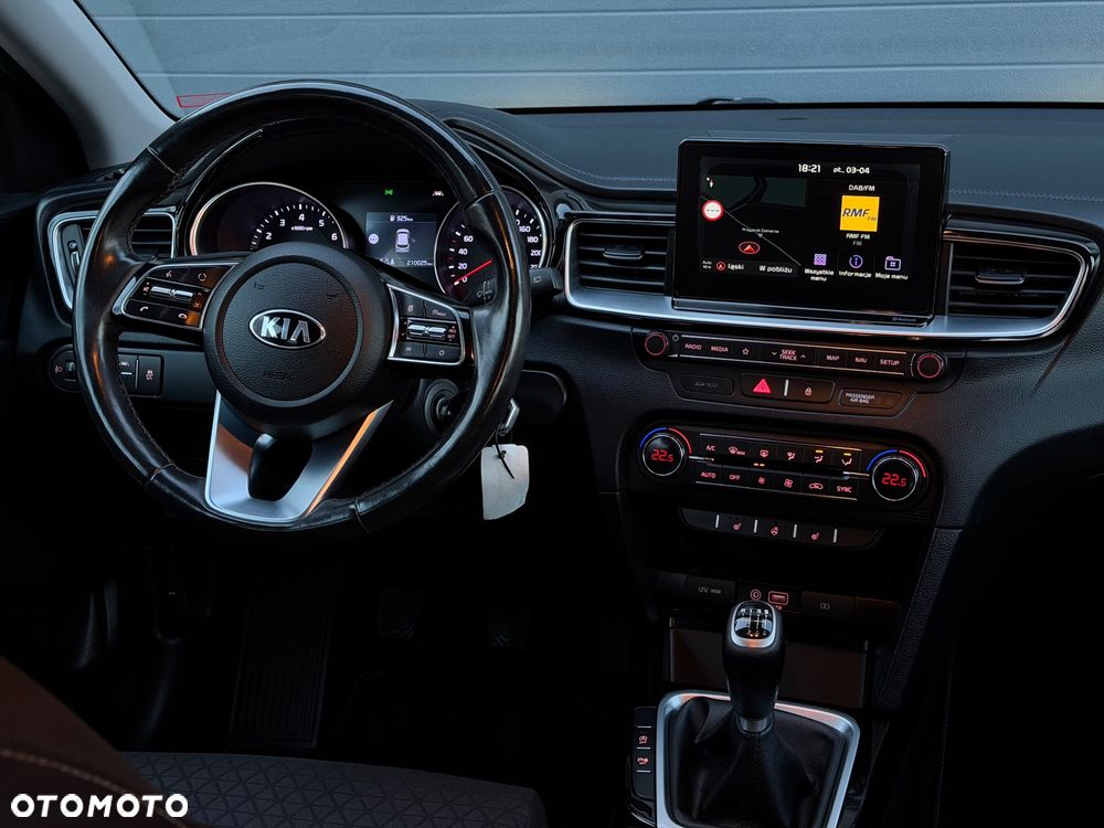 Kia Ceed 1.4 T-GDI L Business Line - 14