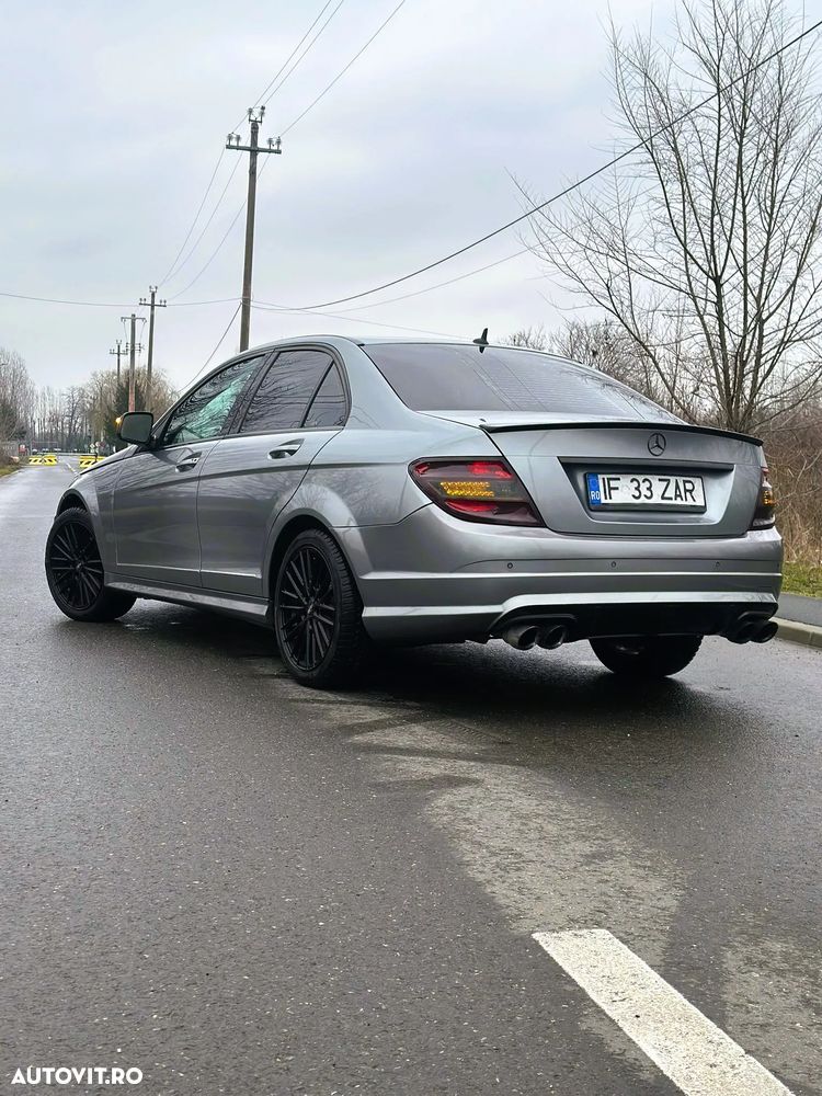 Mercedes-Benz C - 1