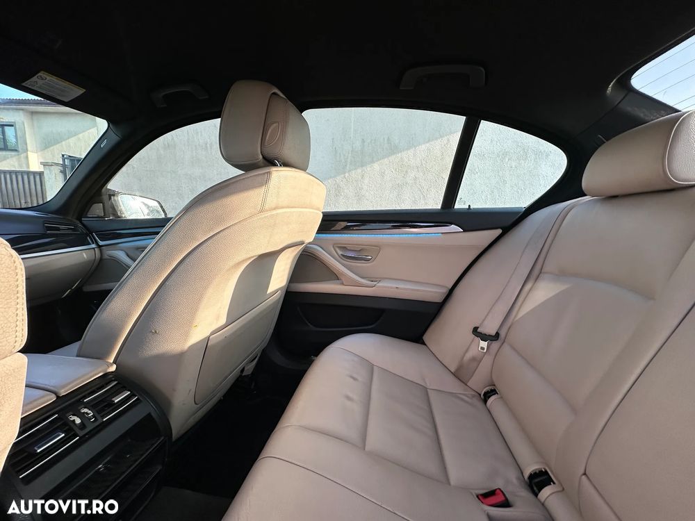 BMW Seria 5 520d Efficient Dynamics Edition - 38