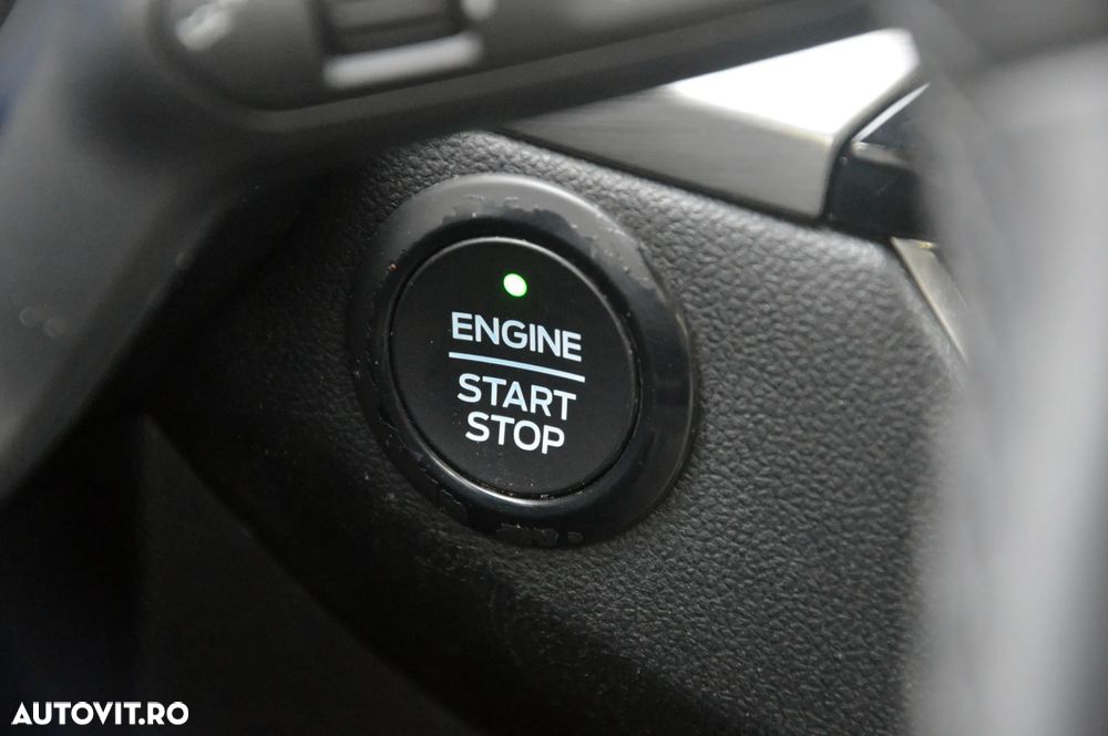 Ford Kuga 2.5 Duratec FHEV FWD Titanium - 38