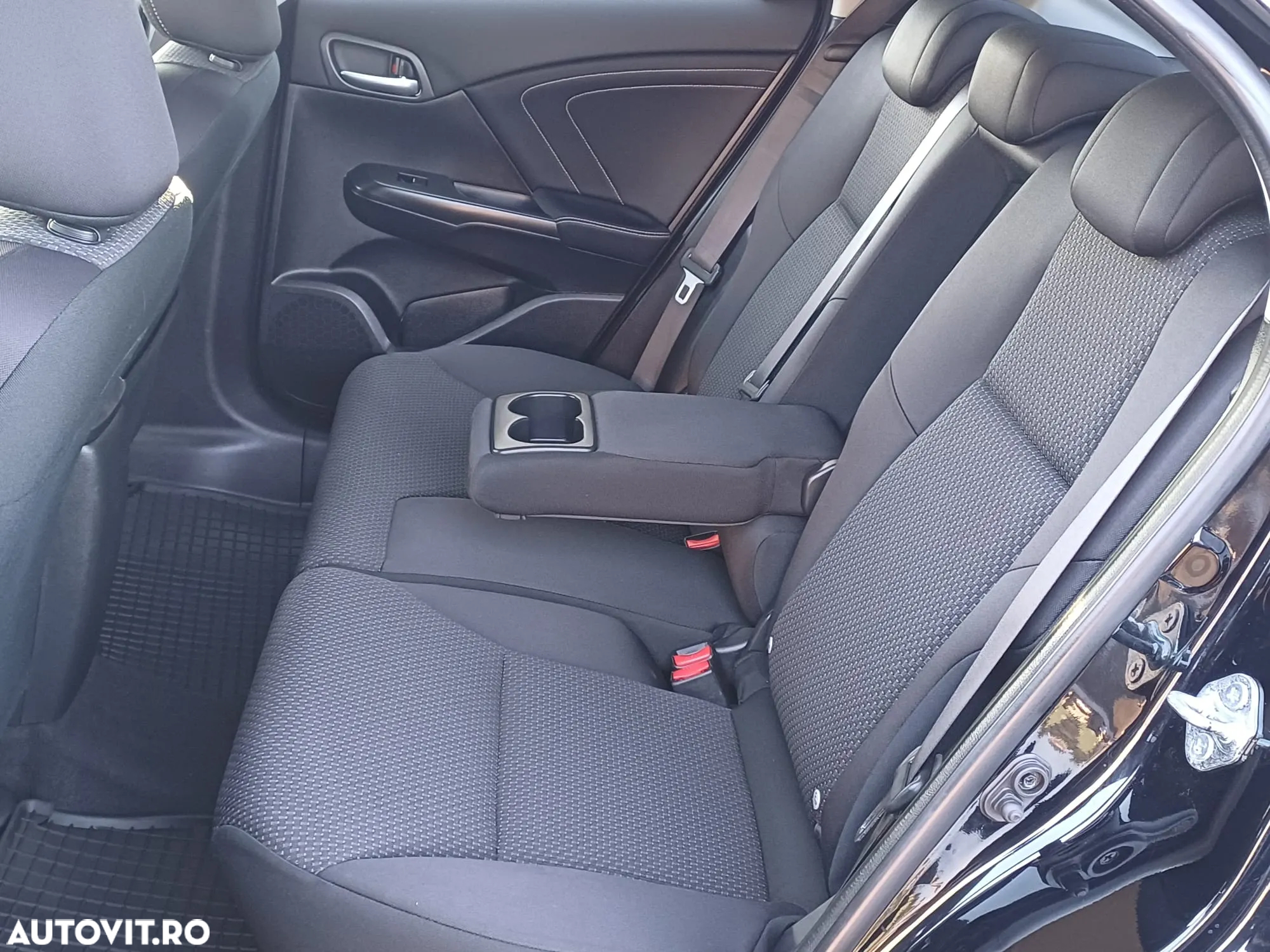 Honda Civic 1.6 i-DTEC MT Elegance - 7