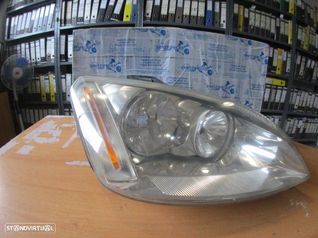 Farol Far1491 FORD FOCUS CMAX FASE 1 2004 1.6TDCI 110CV 5P CINZA DRT H7 + H1 - 1