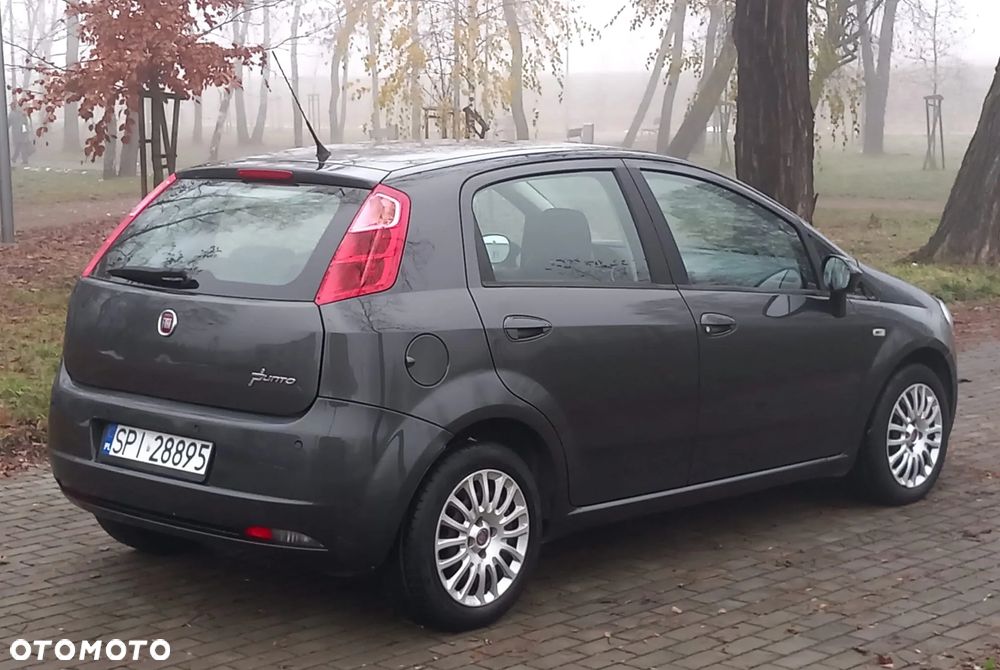 Fiat Grande Punto 1.2 8V Dynamic - 18