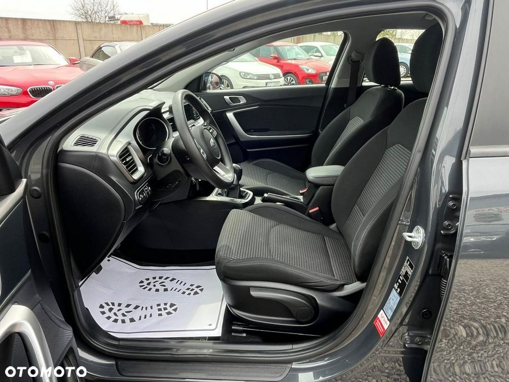 Kia Ceed - 7