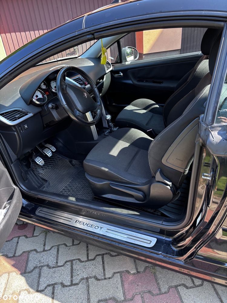 Peugeot 207 - 11