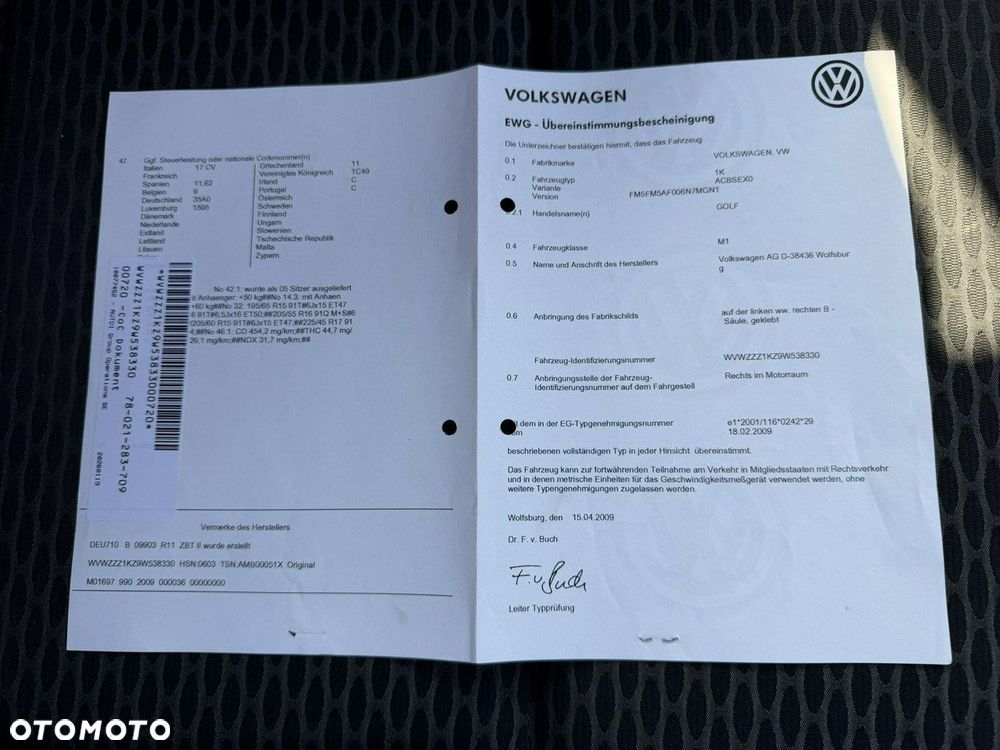 Volkswagen Golf - 37