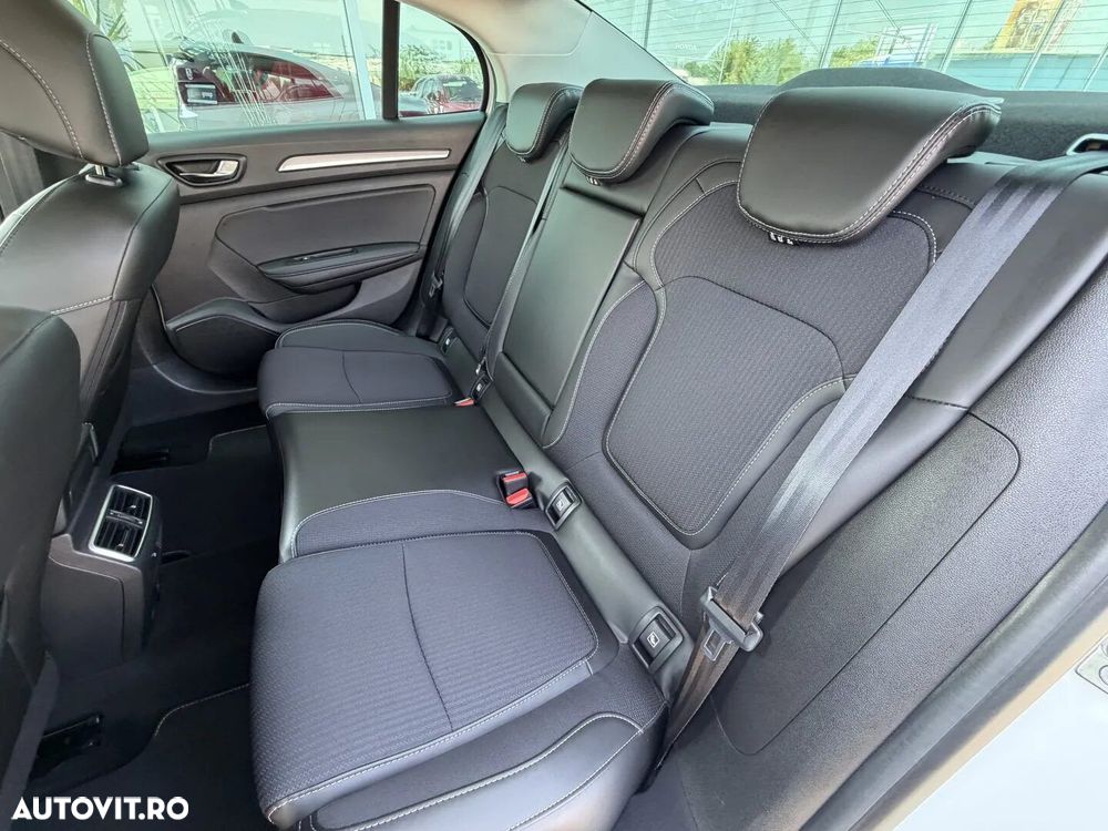 Renault Megane - 12