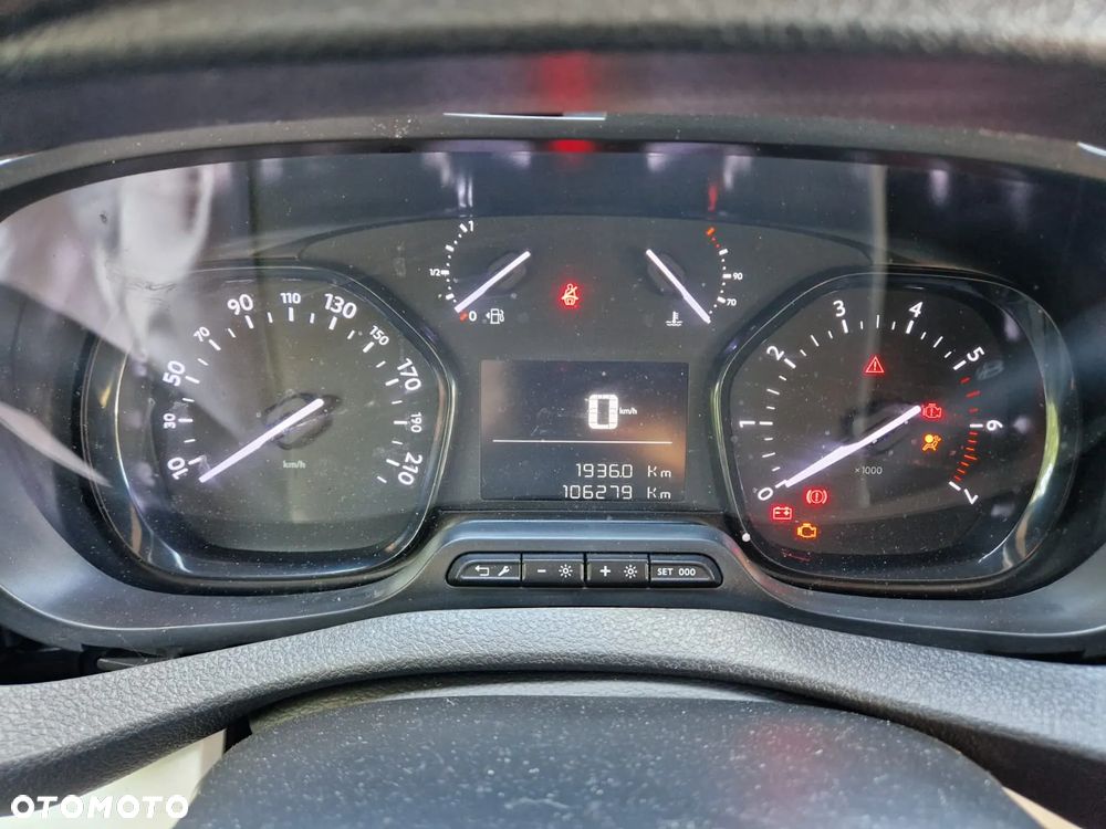 Toyota Proace Verso - 22