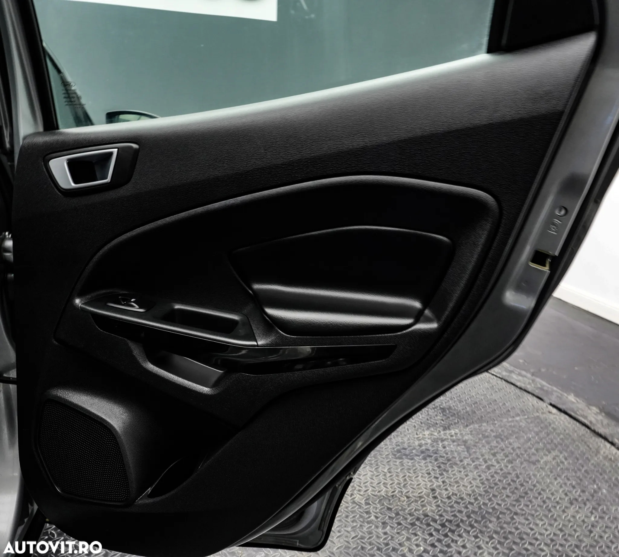 Ford EcoSport 1.0 EcoBoost Titanium - 28