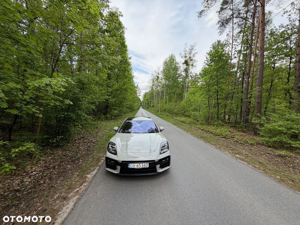 Porsche Panamera - 12