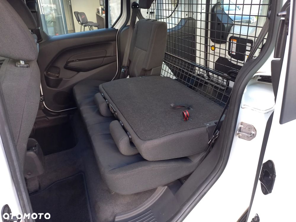 Ford Transit Connect - 16