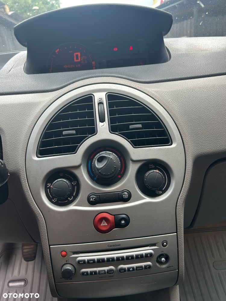 Renault Modus - 28