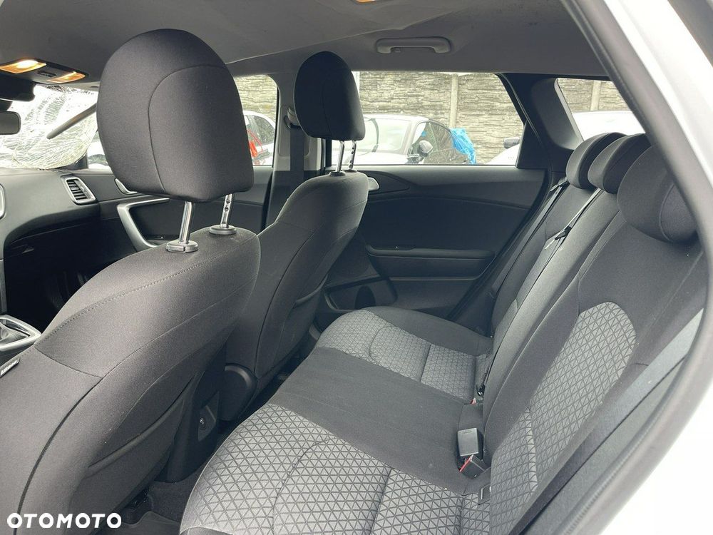 Kia Ceed 1.5 T-GDI DCT7 OPF Spirit - 12