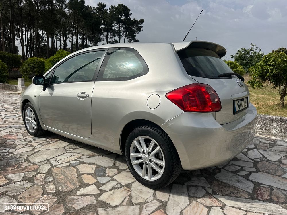 Toyota Auris 1.4 D-4D AC - 4