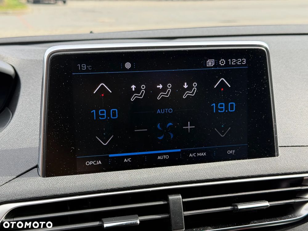 Peugeot 5008 1.6 PureTech Allure S&S EAT8 - 34