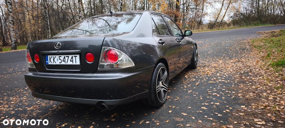 Lexus IS 200 Prestige - 17