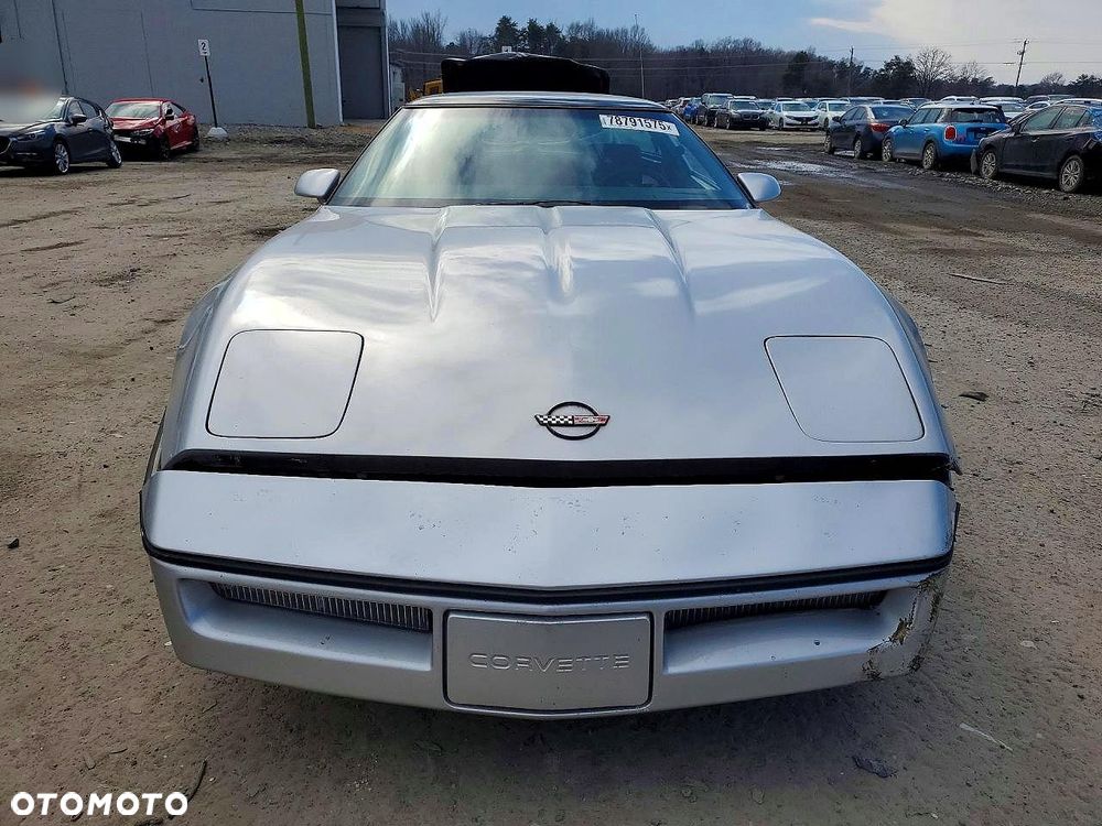 Chevrolet Corvette - 6