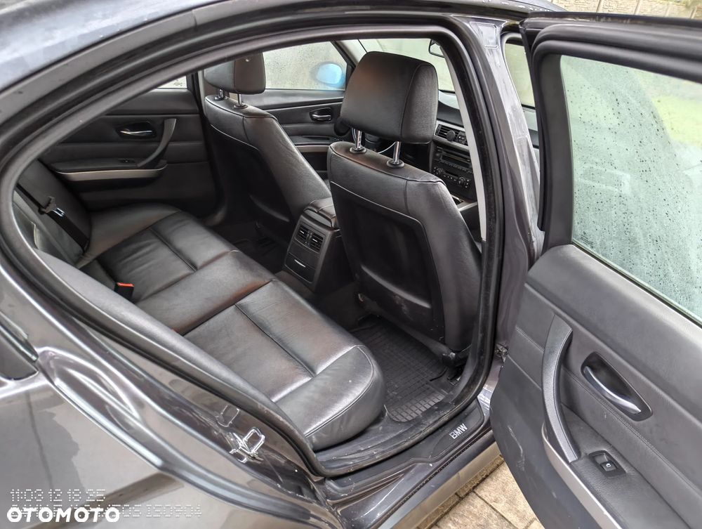 BMW Seria 3 320d Edition Lifestyle - 12