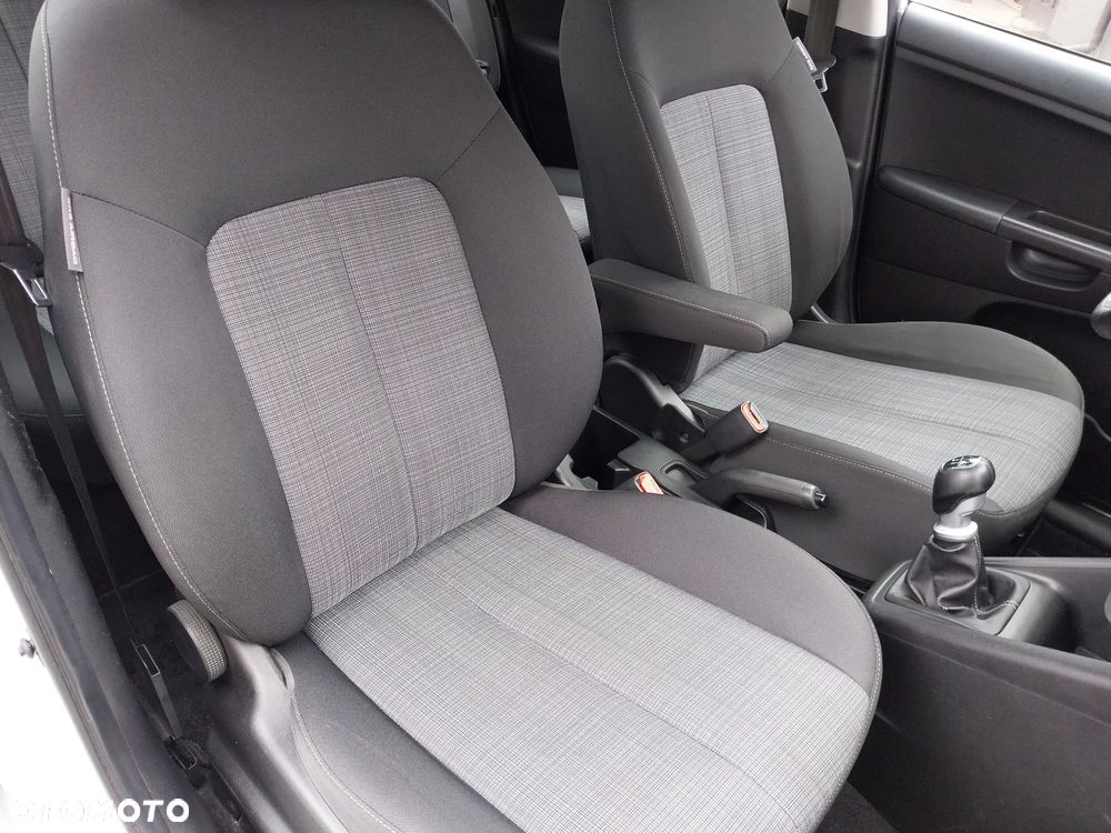 Kia Venga 1.6 CVVT Platinum Edition - 18