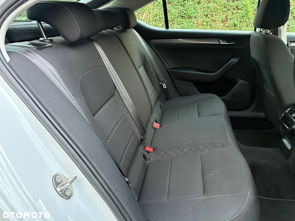 Skoda Superb 1.5 TSI Active - 9