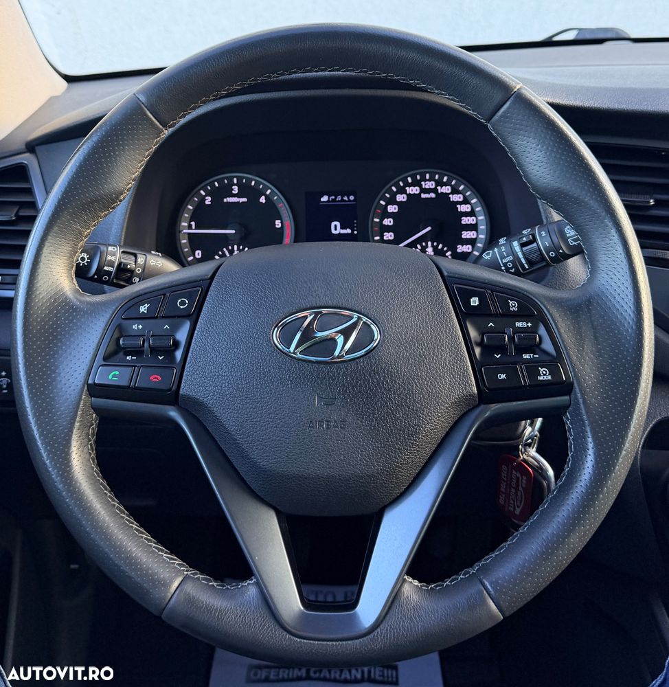 Hyundai Tucson blue 1.7 CRDi 2WD Passion Plus - 32