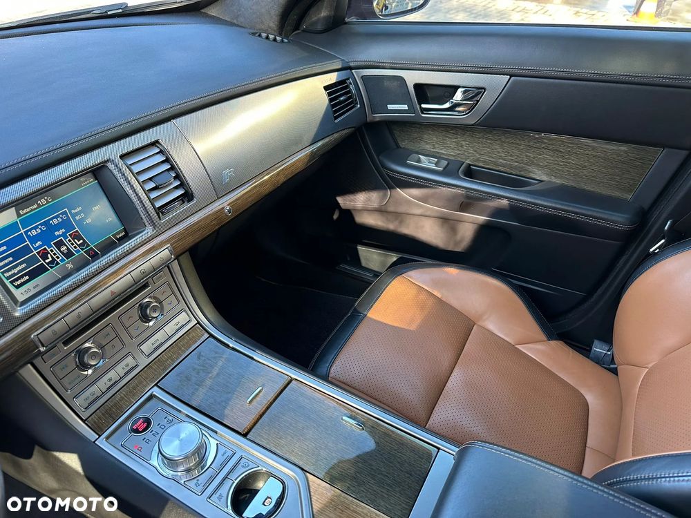 Jaguar XF XFR 5.0 V8 Kompressor - 18
