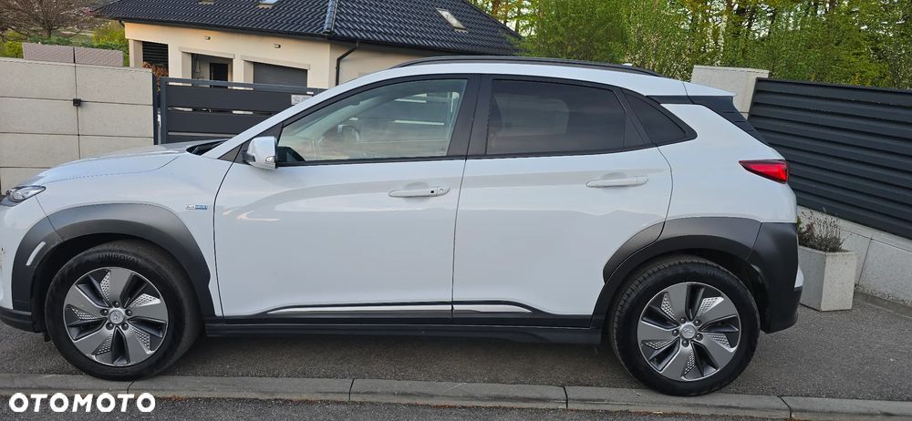 Hyundai Kona Premium - 5