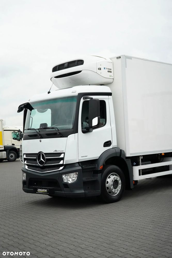 Mercedes-Benz / ANTOS / 1932 / ACC / E 6 / CHŁODNIA + WINDA / MULTITEMPERATURA / 19 PALET - 26