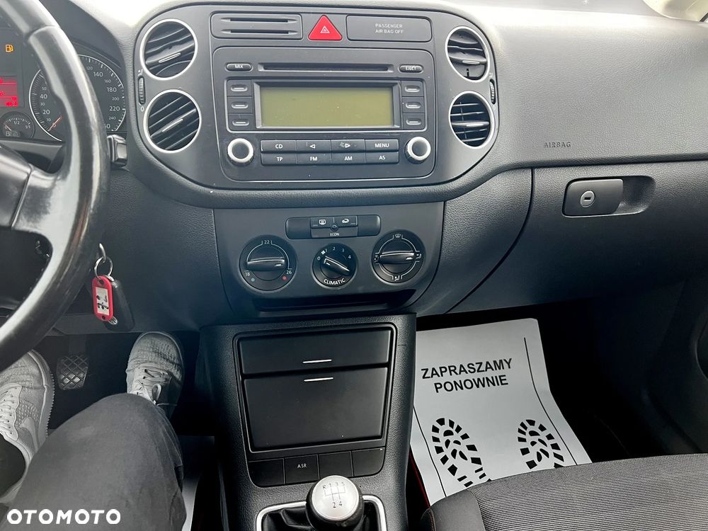 Volkswagen Golf - 23