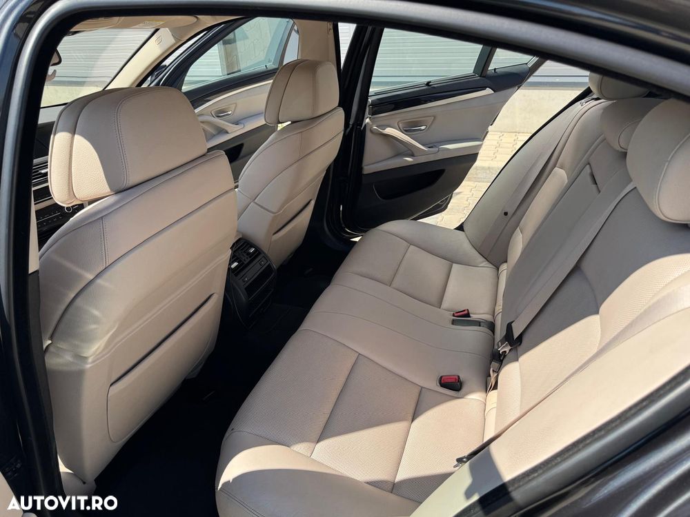 BMW Seria 5 535d xDrive - 7