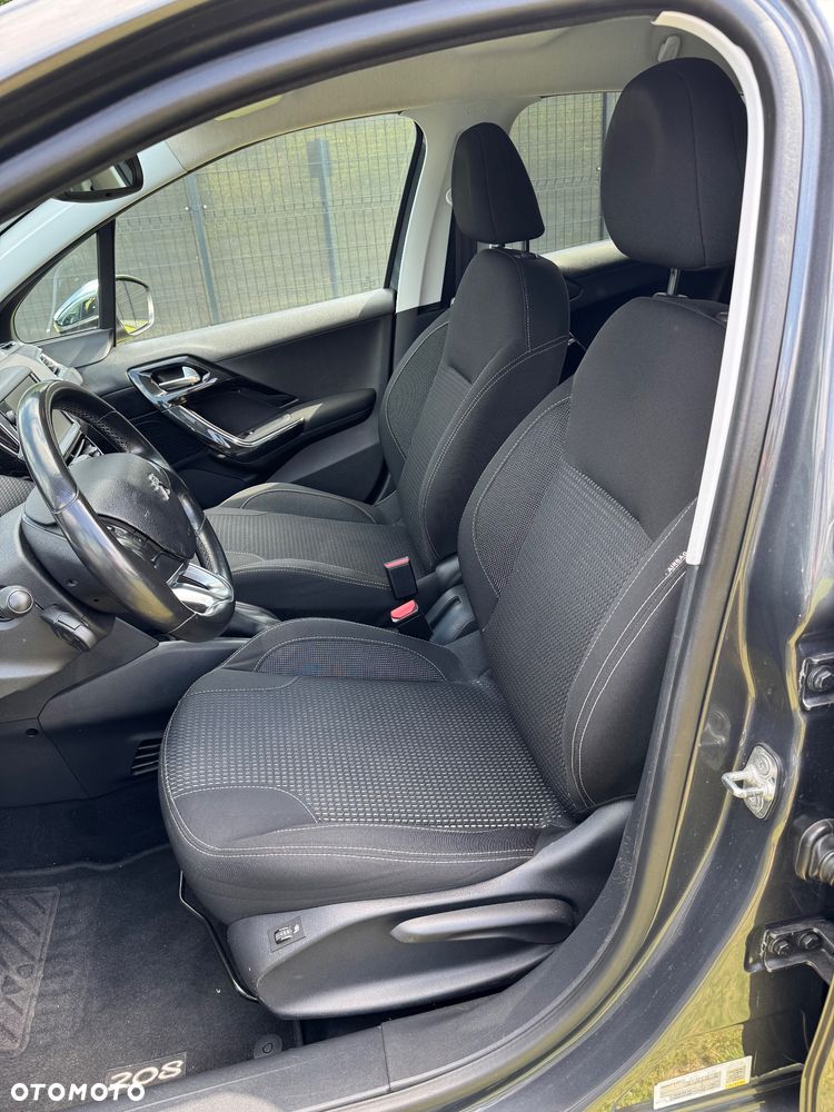 Peugeot 208 PureTech 82 Allure - 8