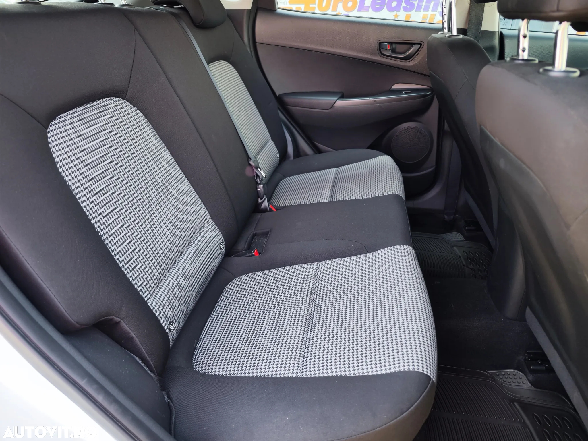 Hyundai KONA 1.0 T-GDI 120 CP 6MT 2WD Comfort - 14
