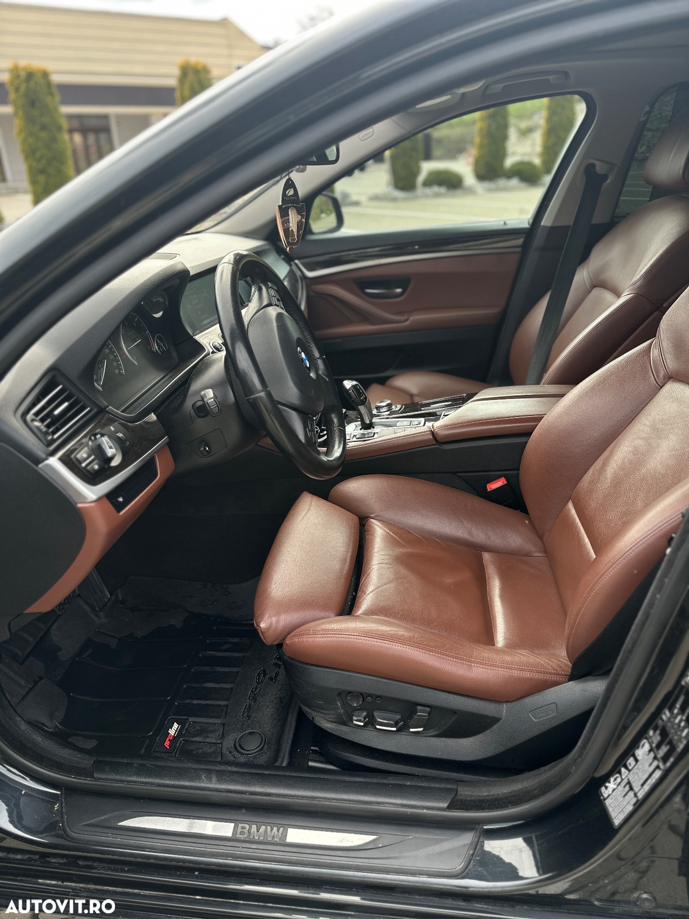 BMW Seria 5 525d xDrive AT - 5