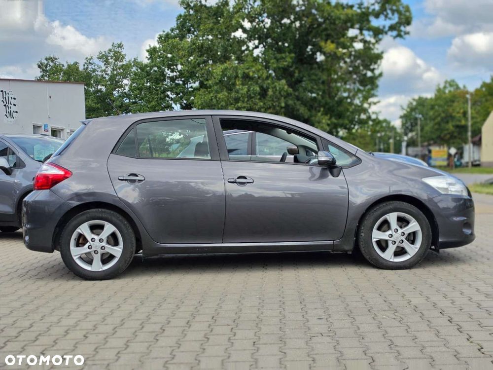 Toyota Auris - 7
