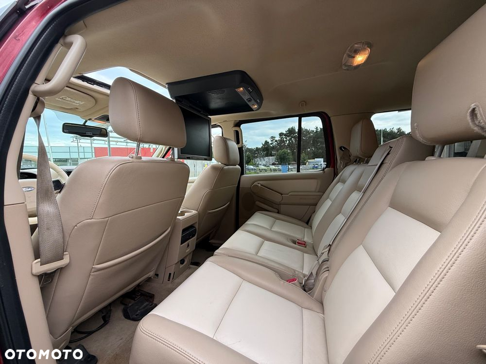 Ford Explorer 4.6 4WD - 6