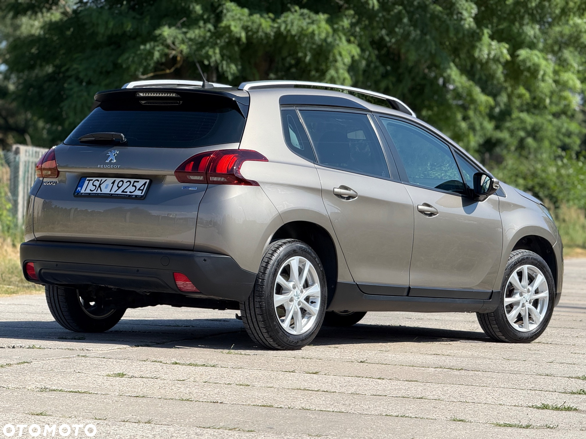 Peugeot 2008 1.2 Pure Tech Active S&S - 15