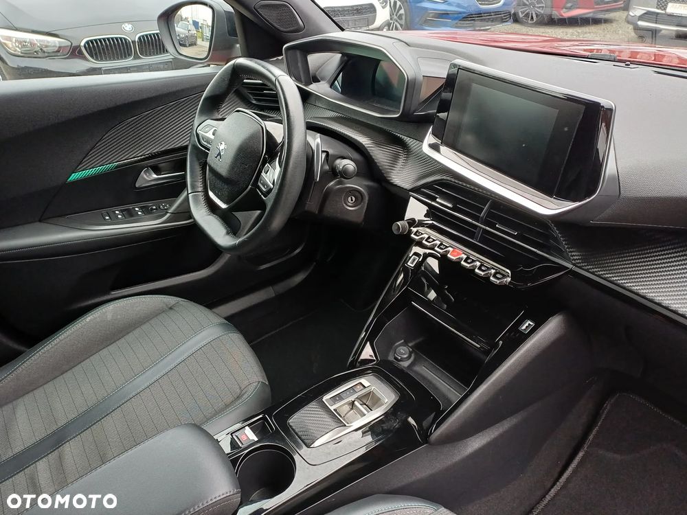 Peugeot 2008 1.2 PureTech Allure Pack S&S EAT8 - 11