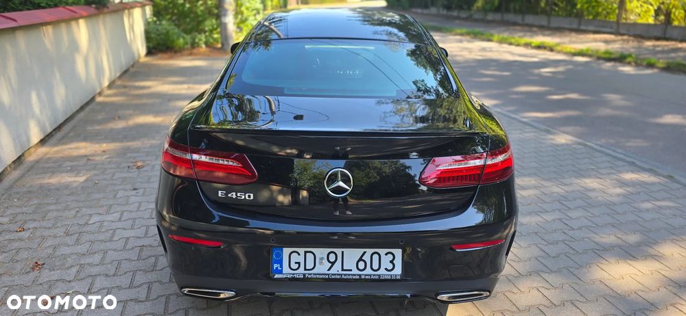 Mercedes-Benz Klasa E 450 4Matic 9G-TRONIC Night Edition - 36